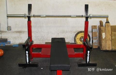 杠铃杆分为哪几种类型 不同类型所用的滚花也是不同的吗